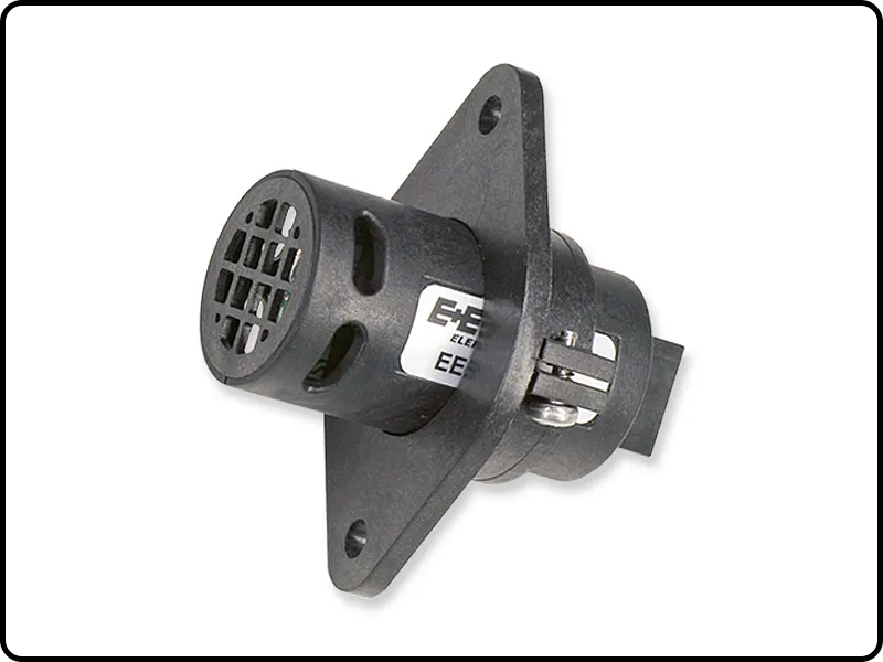 EE040 humidity and temperature sensor with lateral openings